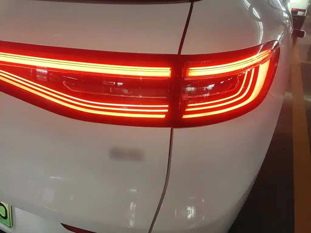 Фото 8 - Geely Galaxy Galaxy E5