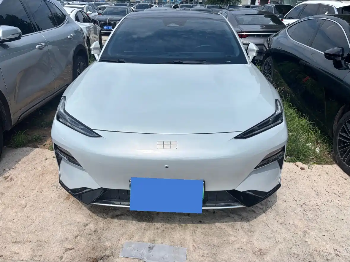 Geely Galaxy Galaxy E8 2024 2024 665km RWD Starship Voyager Edition