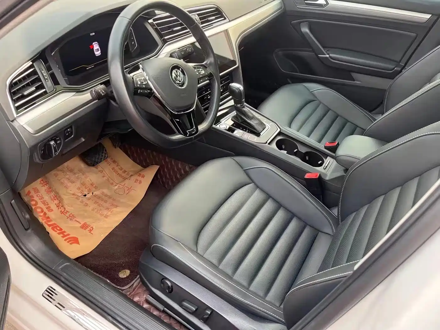 Volkswagen Lamando 2021 280TSI DSG Luxury Phantom Edition фото 4