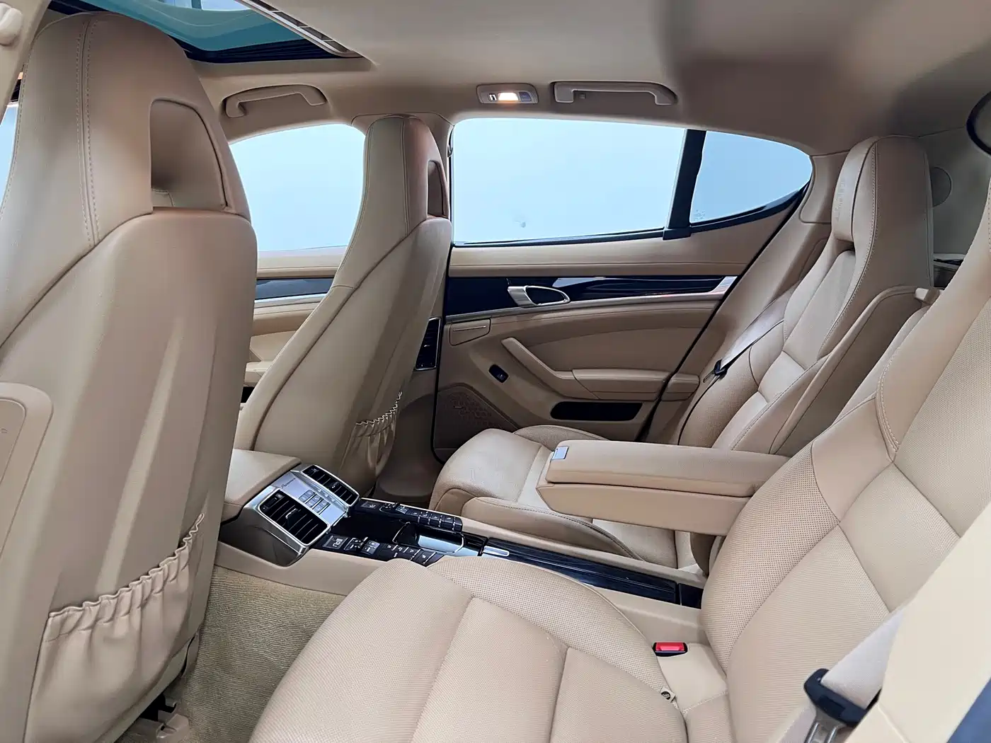 Porsche Panamera 2016 Panamera 4 Edition 3.0T фото 17