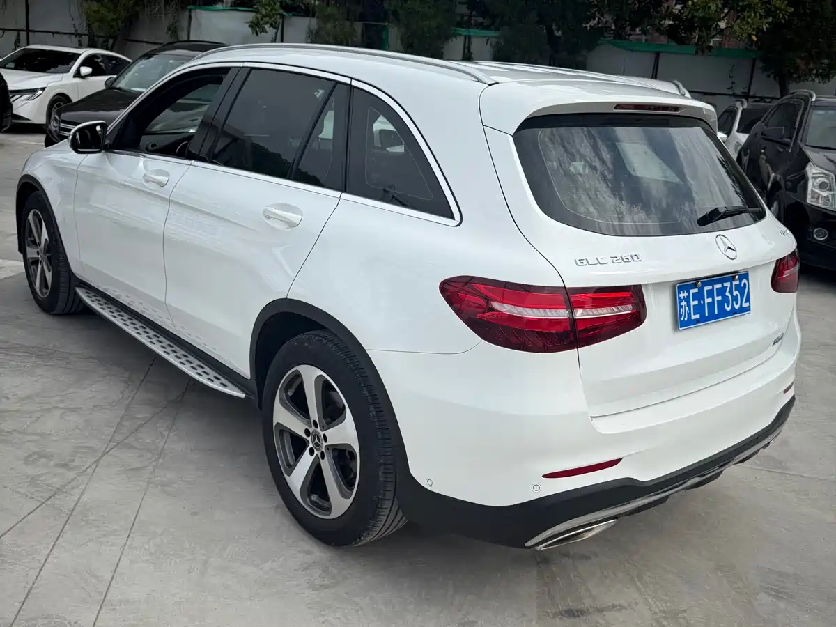 Mercedes-Benz GLC 2017 GLC 260 4MATIC Luxury фото 8