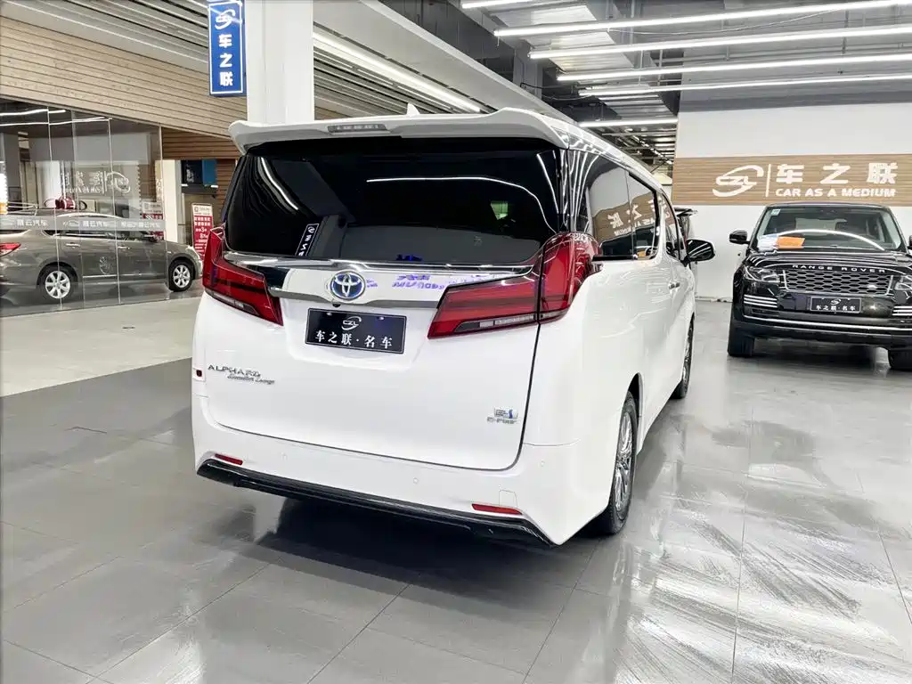 Toyota Alphard 2021 Hybrid 2.5L Premium фото 6