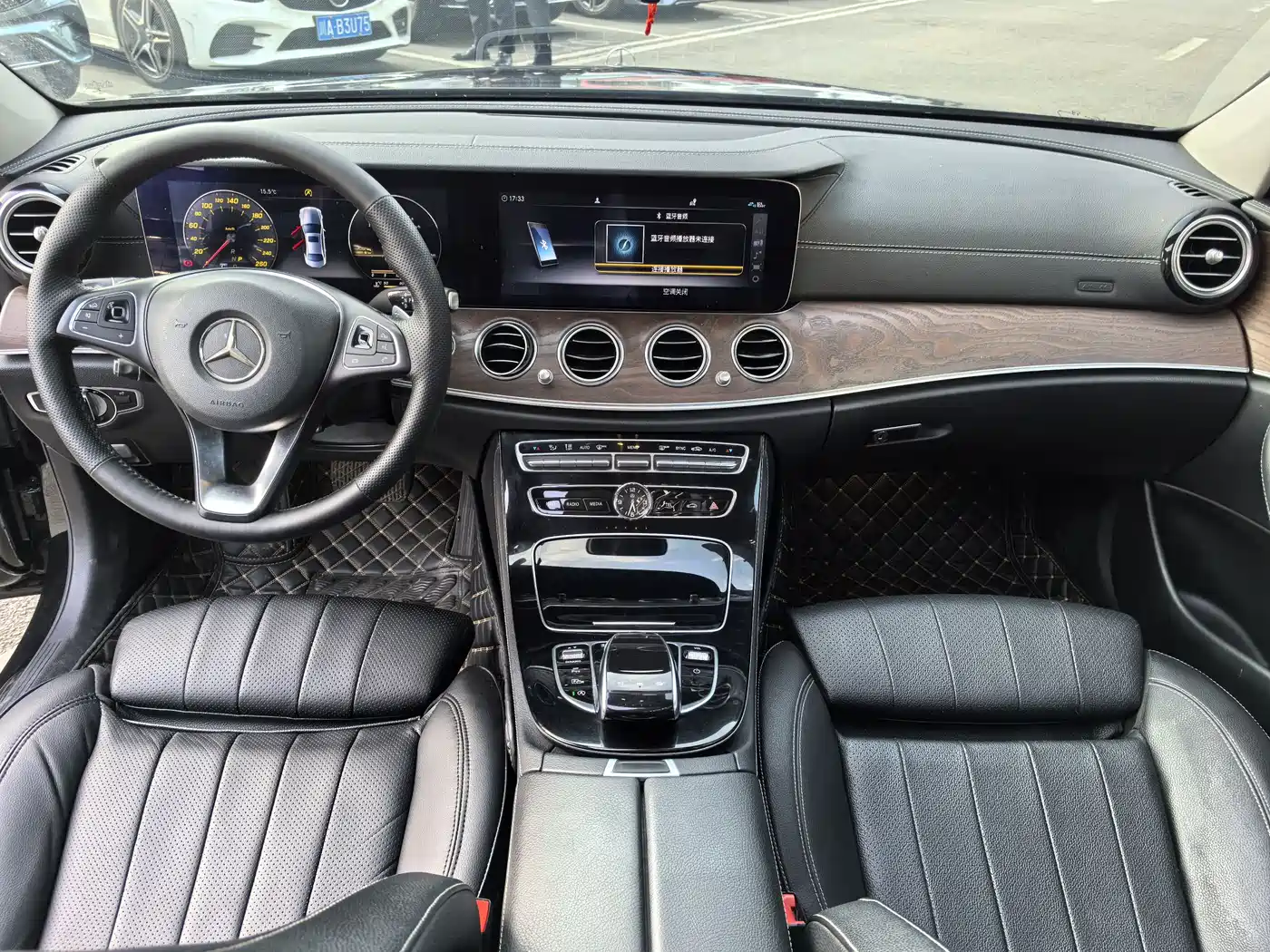 Mercedes-Benz E-Class 2016 E 200 L фото 11
