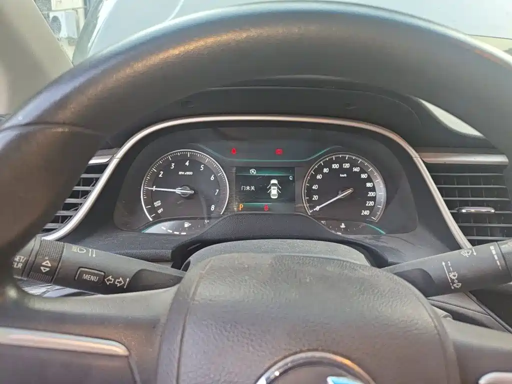Фото 4 - Buick Excelle