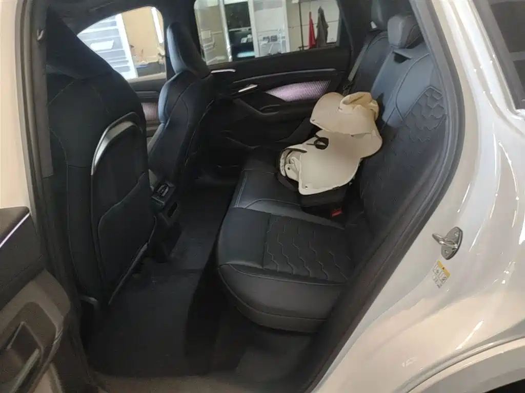 Audi Q6L e-tron 2025 Model Pioneer Edition фото 17