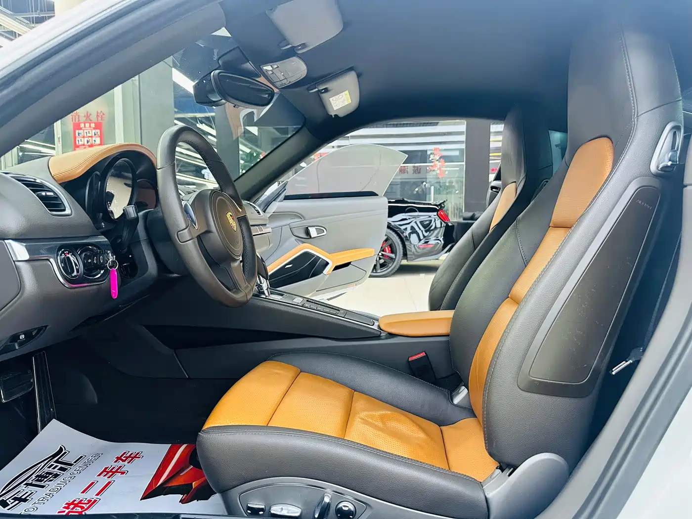 Фото 8 - Porsche Cayman