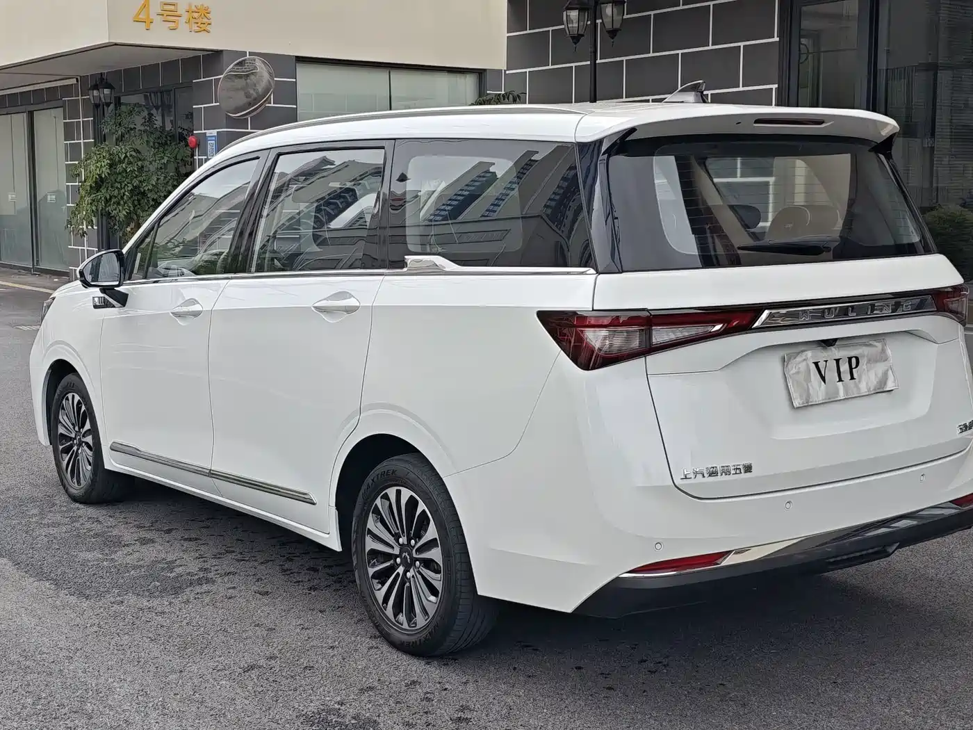 Wuling Motors Wuling Jiachen 2023 2022 1.5T CVT Exclusive Flagship Model