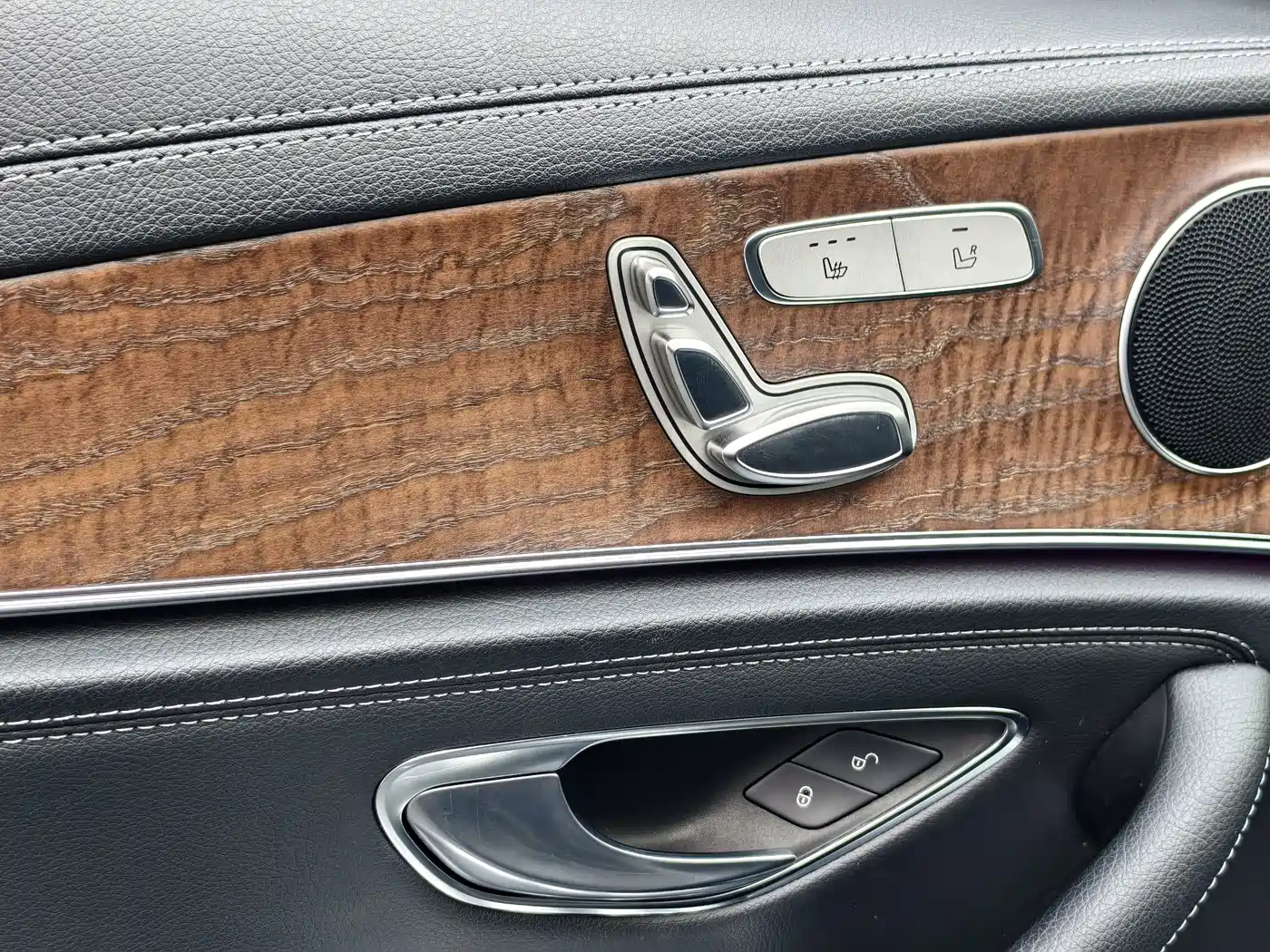 Mercedes-Benz E-Class 2018 Facelift E 200 L 4MATIC фото 12