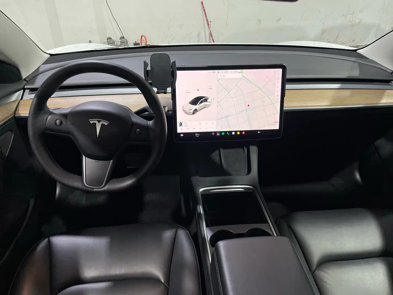 Фото 9 - Tesla Model 3