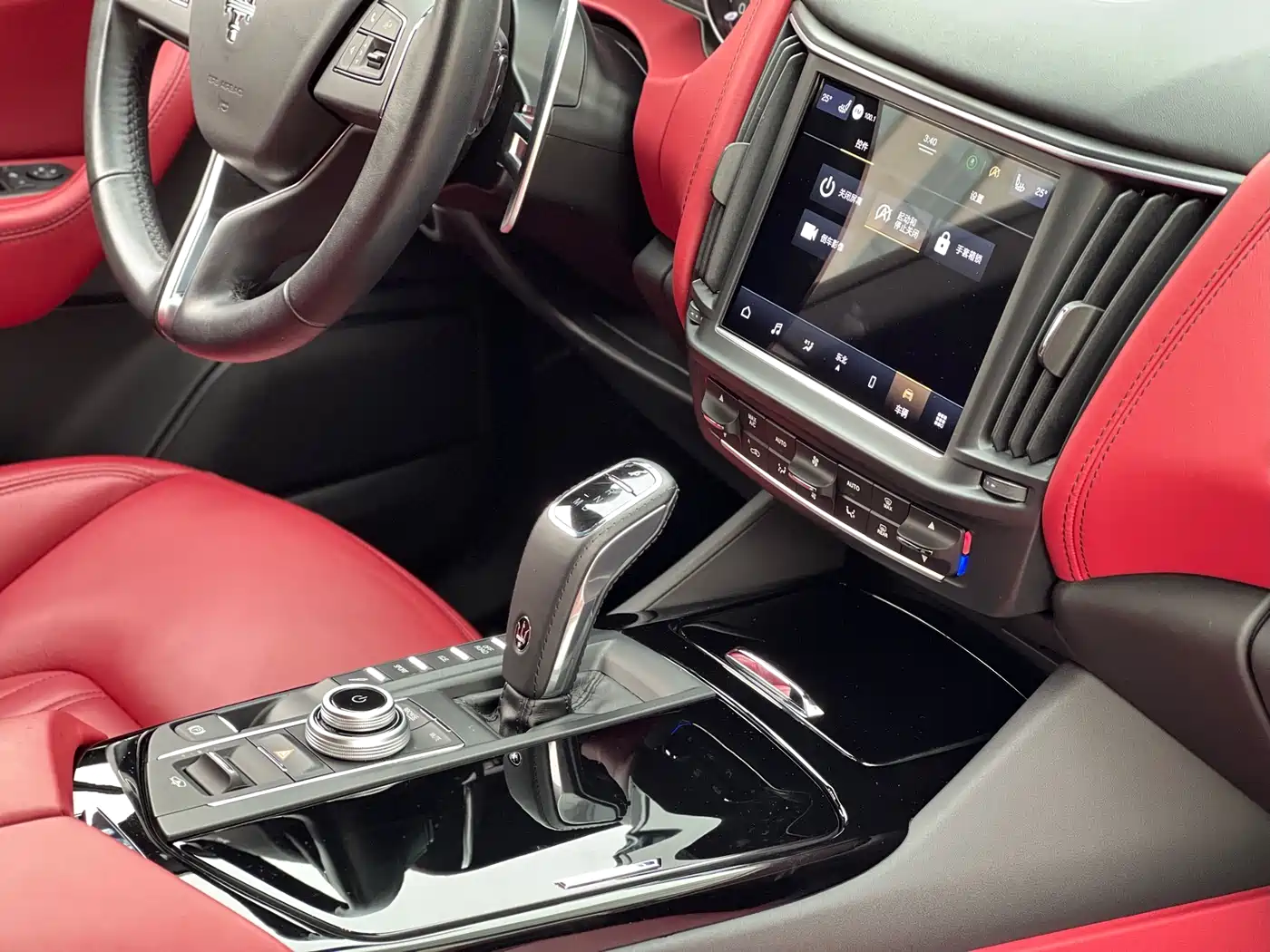 MASERATI LEVANTE