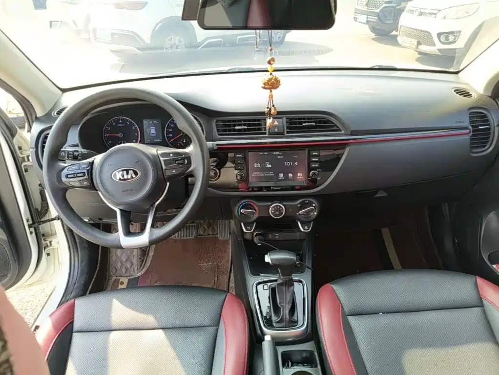 Kia KX CROSS 2018 2017 1.4L AT GLS