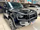 Photo 3 - Land Rover Defender
