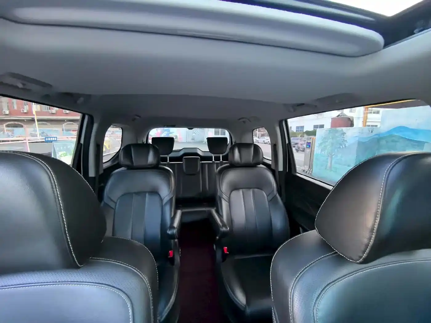 GAC Trumpchi Trumpchi M6 2021 270T DCT Elite Edition (7-Seater) фото 5
