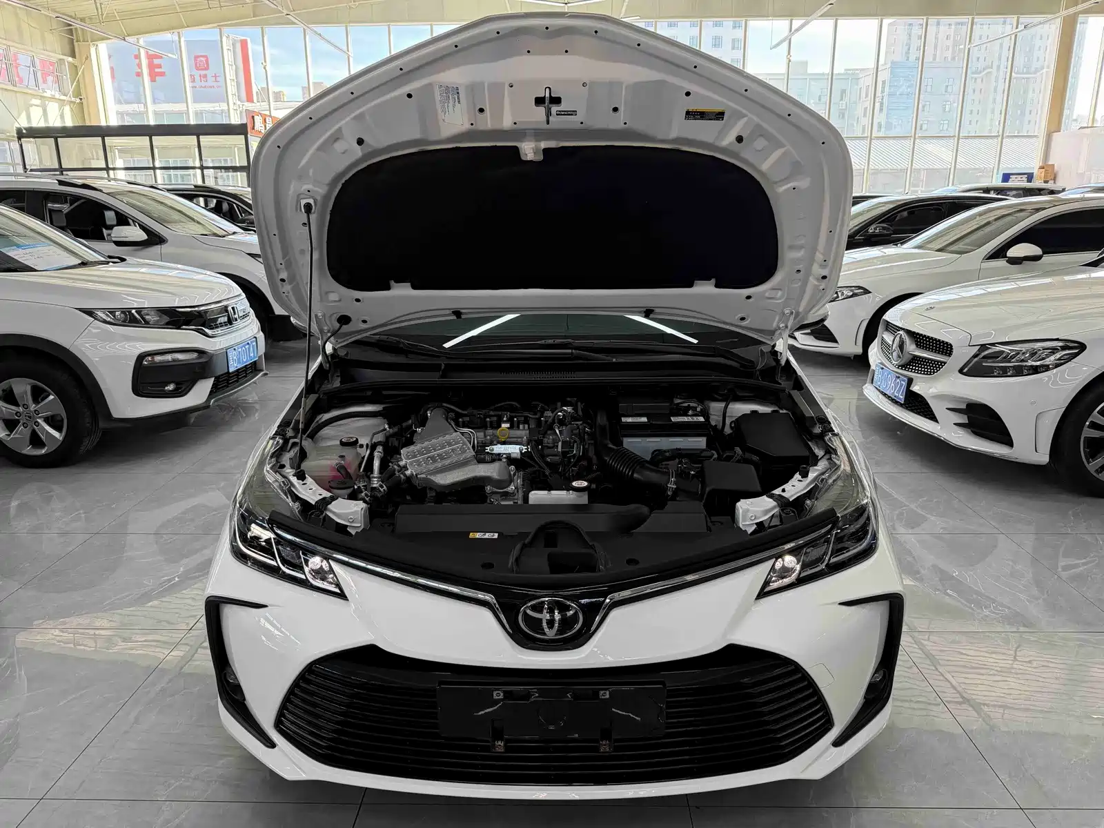 Фото 20 - Toyota Corolla