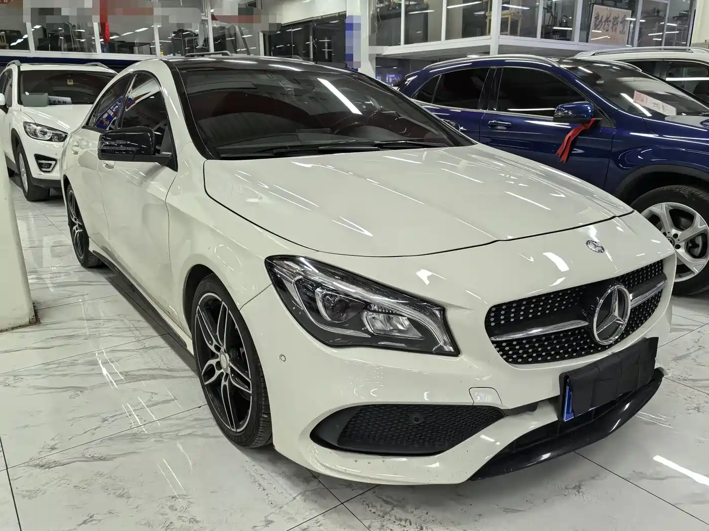 Mercedes-Benz CLA (Import) 2017 CLA 220 4MATIC фото 3