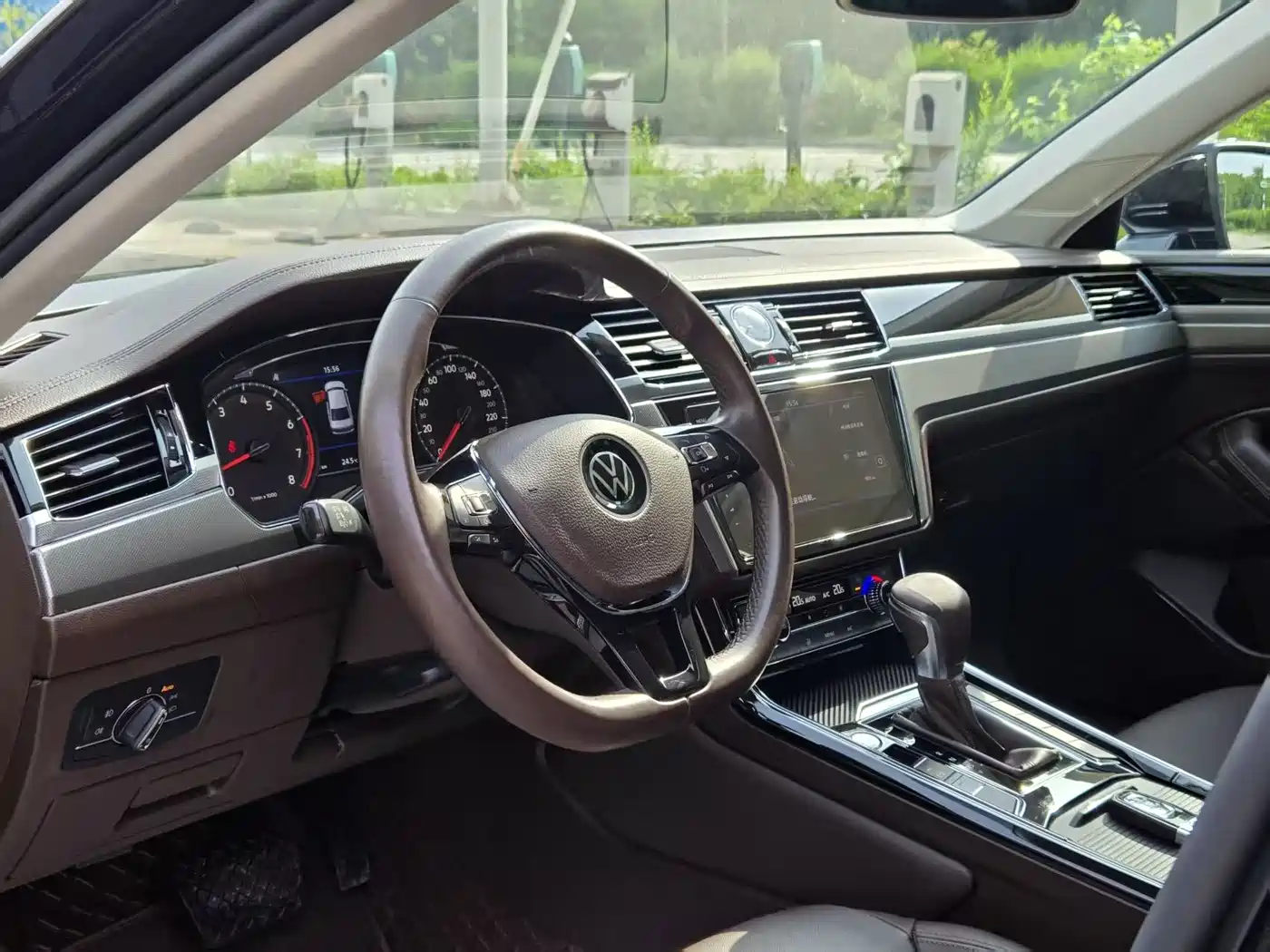 Volkswagen Phideon 2021 380TSI Luxury Edition фото 7