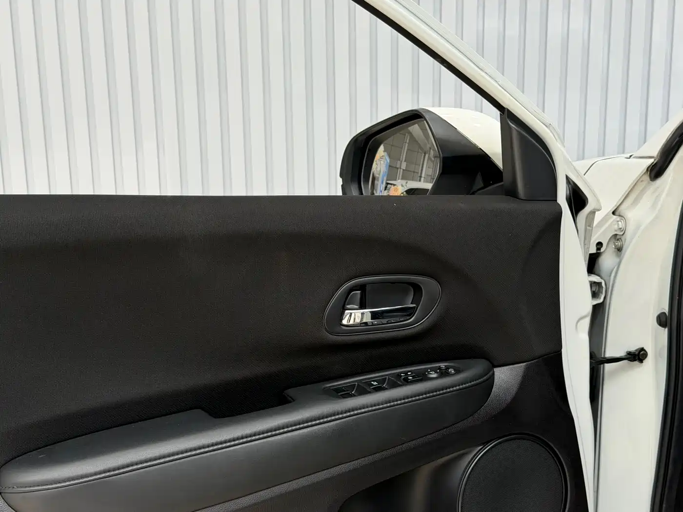 Honda Vezel 2017 2017 1.8L CVT 2WD Pioneer