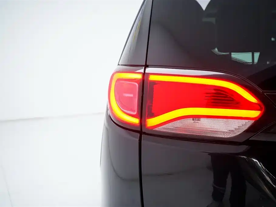Chrysler Grand Caravan PHEV (Import) 2020 2018 3.6L Plug-in Hybrid
