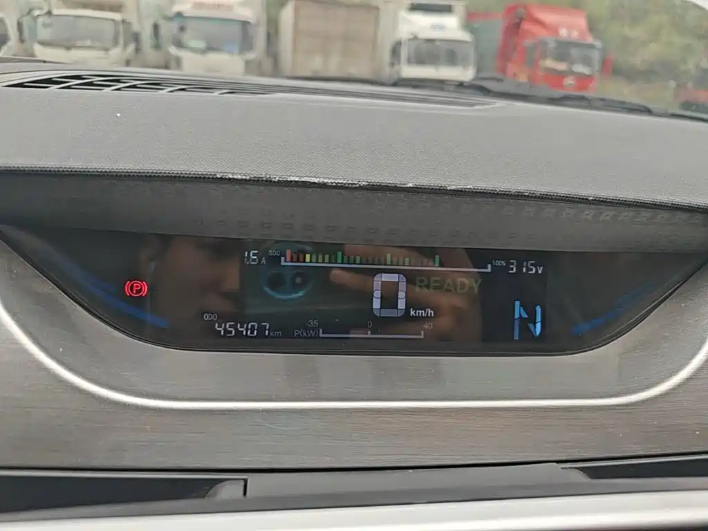 JMCG New Energy Yizhi EV3 2022 2021 Mini Radar Yue Run Model