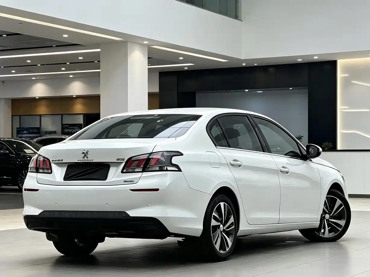 Peugeot 408 2019 360THP Auto Luxury Edition China VI фото 7