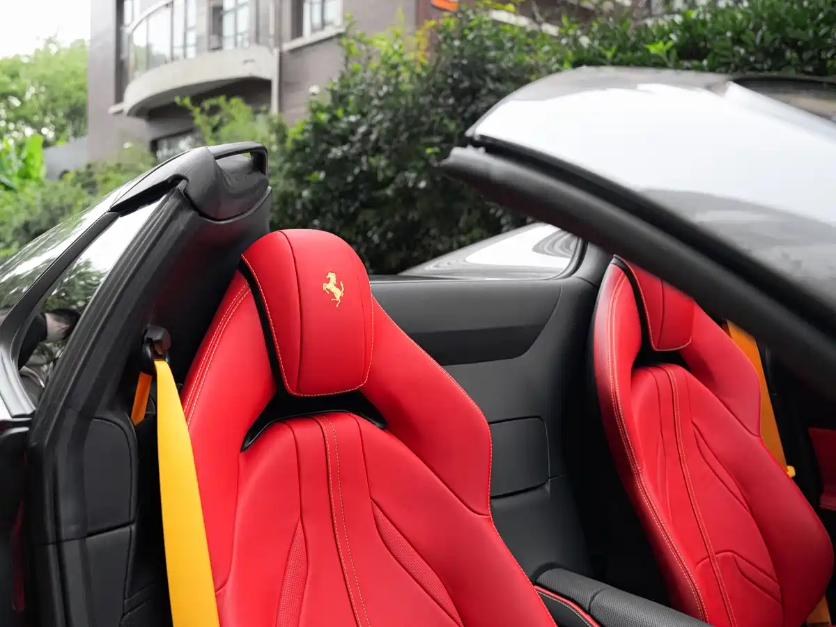 Ferrari 812 2021 2020 6.5L GTS