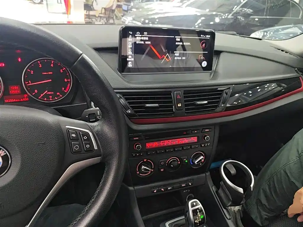 BMW X1 2015 Model sDrive18i Fashion Advanced Edition фото 10