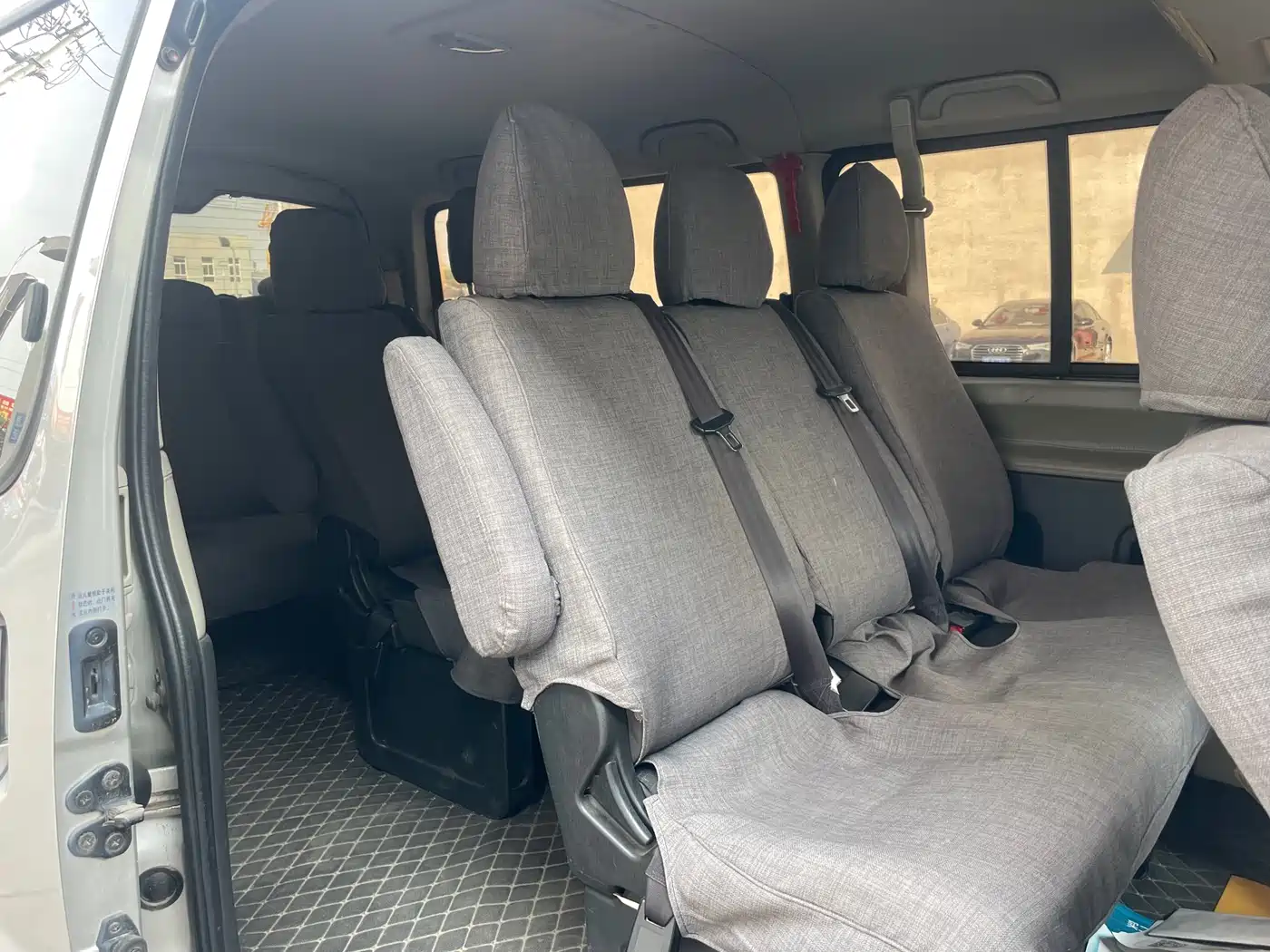Jinbei Grace 2017 2016 2.2L Classic Luxury Long Wheelbase 10-seater