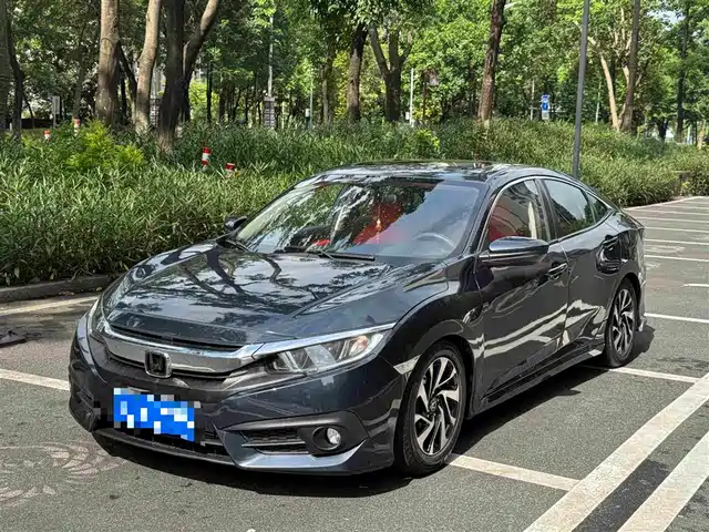Honda Civic 2016 220TURBO CVT Luxury Edition