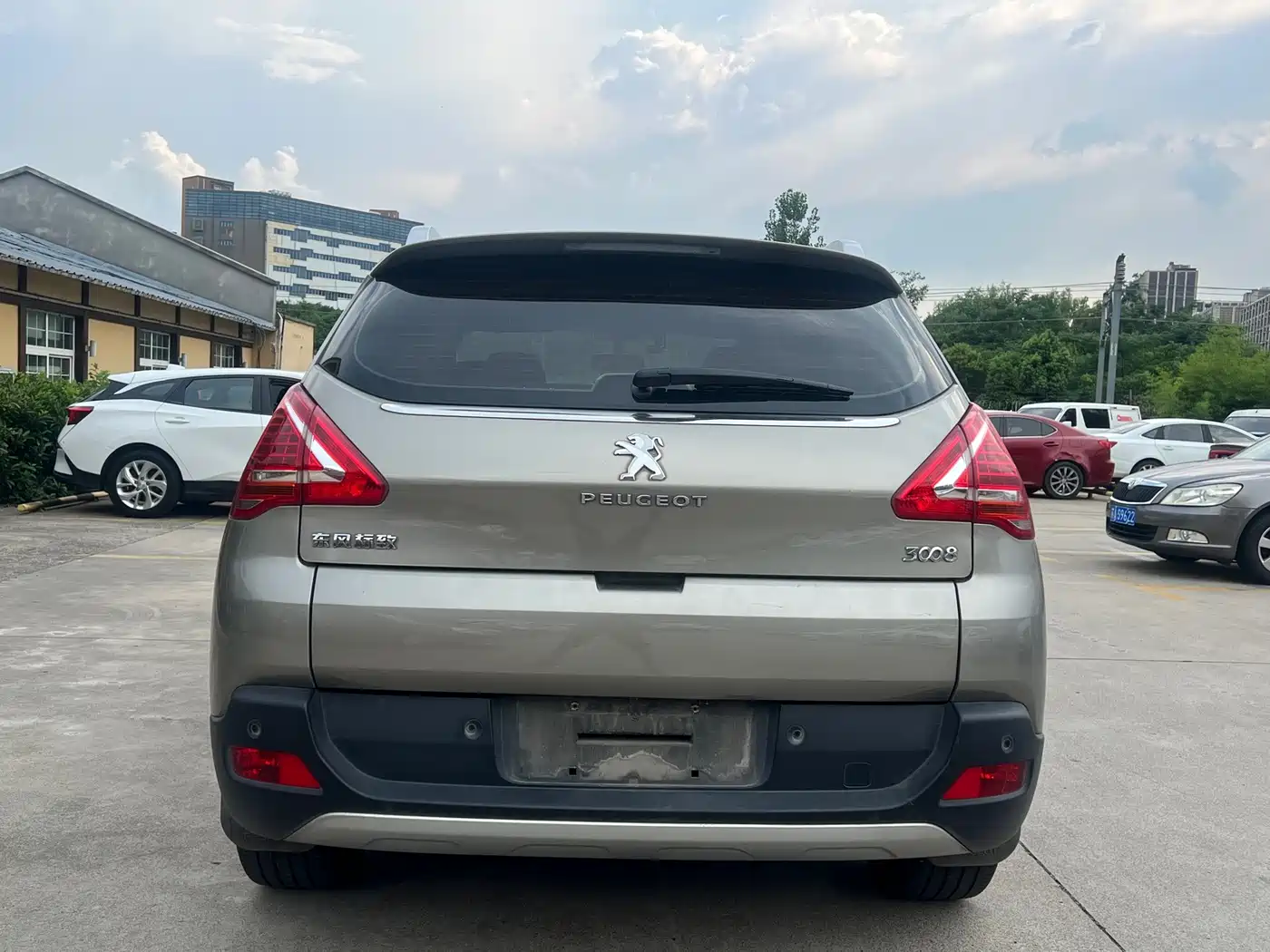 Фото 11 - Peugeot 3008