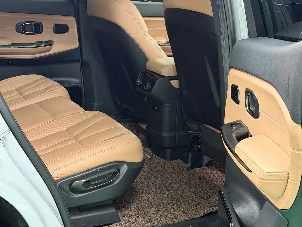 NIO ES8 2021 2020 415KM Signature Edition 7-Seater