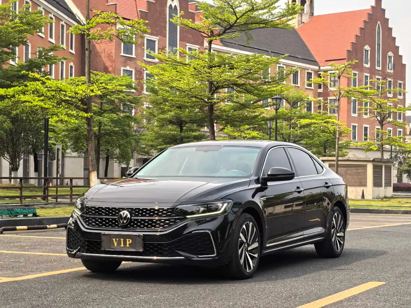 Volkswagen Passat 2022 330TSI Starlight Elite Edition