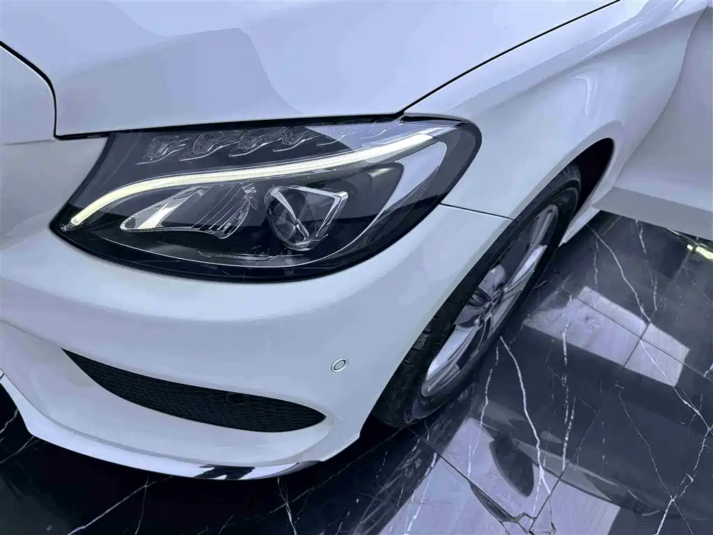 Mercedes-Benz C-Class 2017 C 200 L Sport фото 19