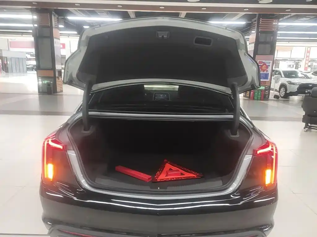 Cadillac CT5 2023 2023 28T Luxury Style (Standard Edition)