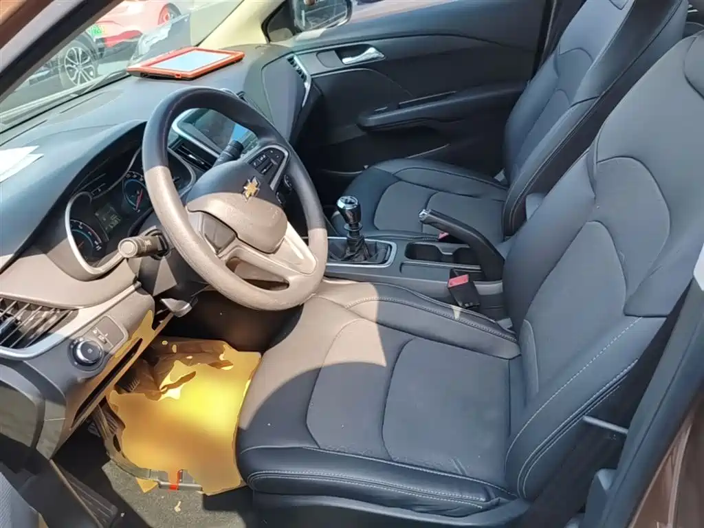 Chevrolet Cavalier 2018 320 Manual Joy Edition фото 15