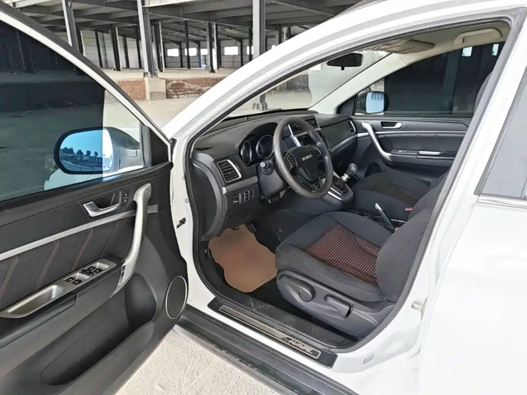 Photo 16 - Haval M6
