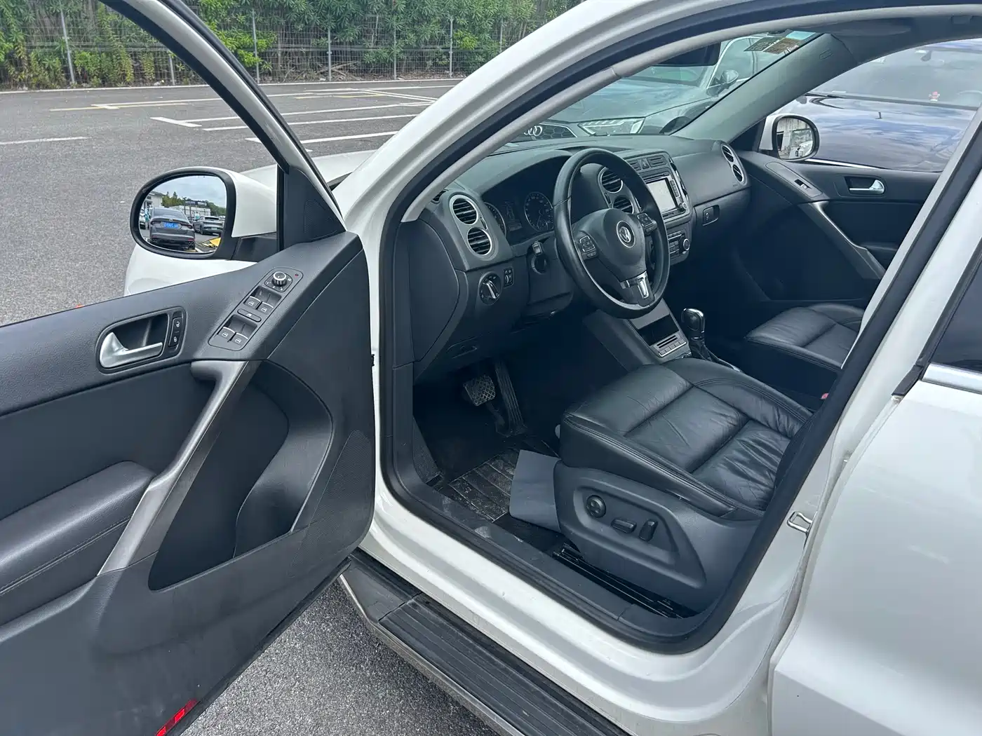 Volkswagen Tiguan 2012 1.8TSI Automatic 2WD Elite Edition фото 5