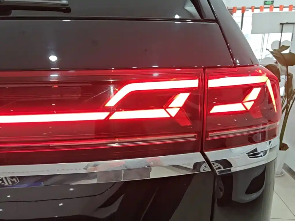 VOLKSWAGEN TOURANG