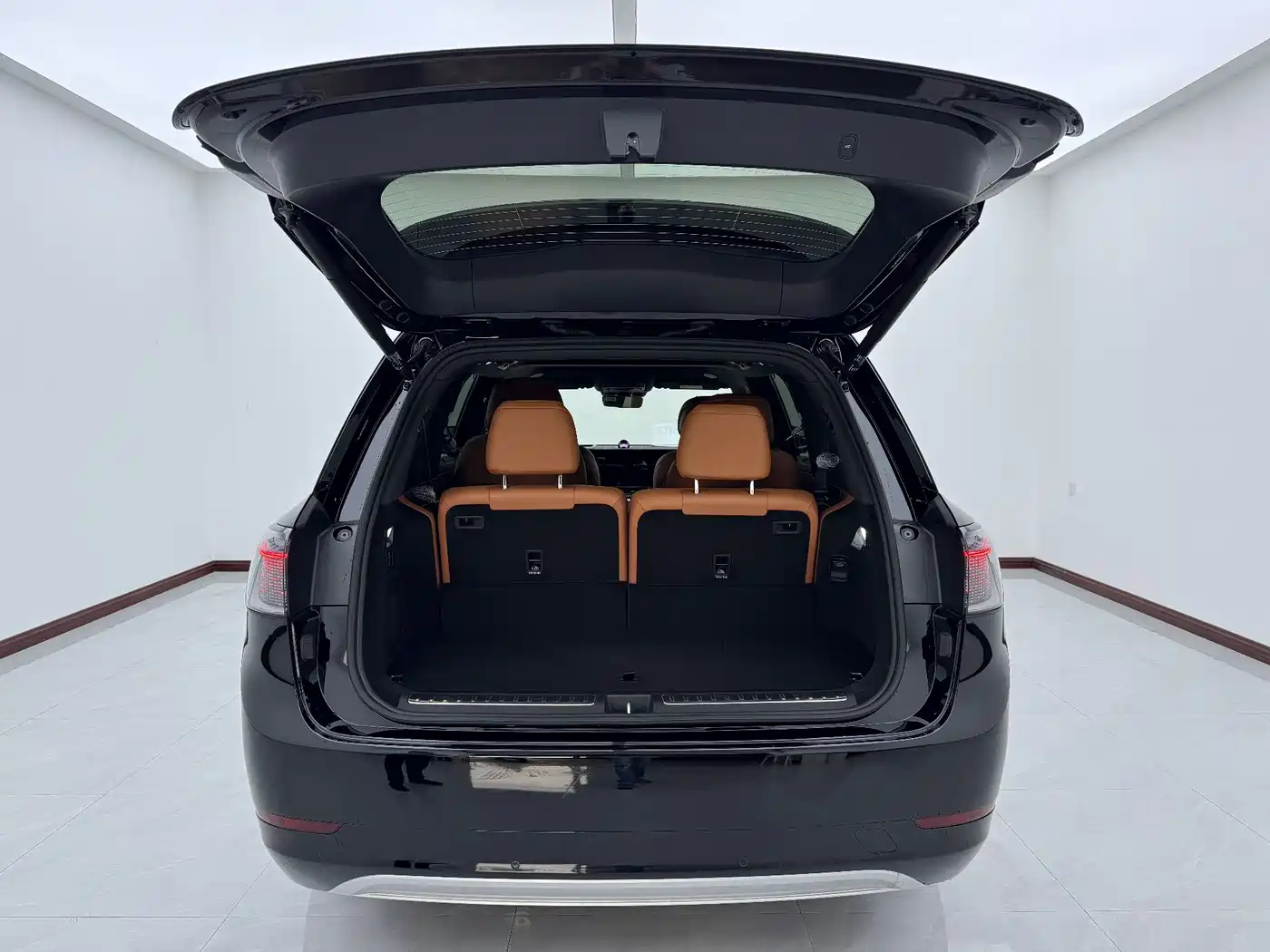 AITO Wenjie AITO M9 2024 Range Extender Max Edition 42kWh 6-seater фото 21