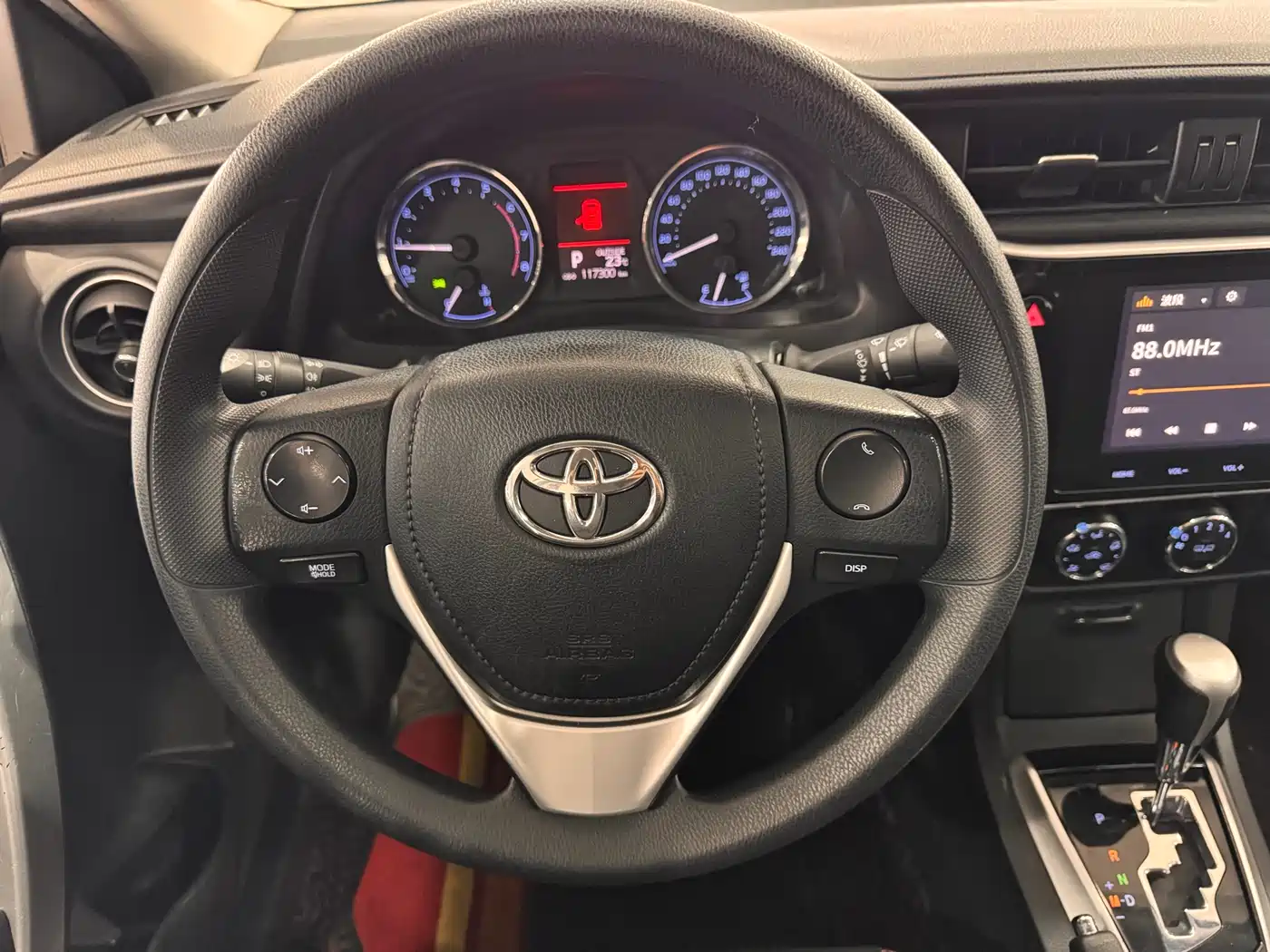 Toyota Corolla 2017 Facelift 1.2T S-CVT GL-i фото 14
