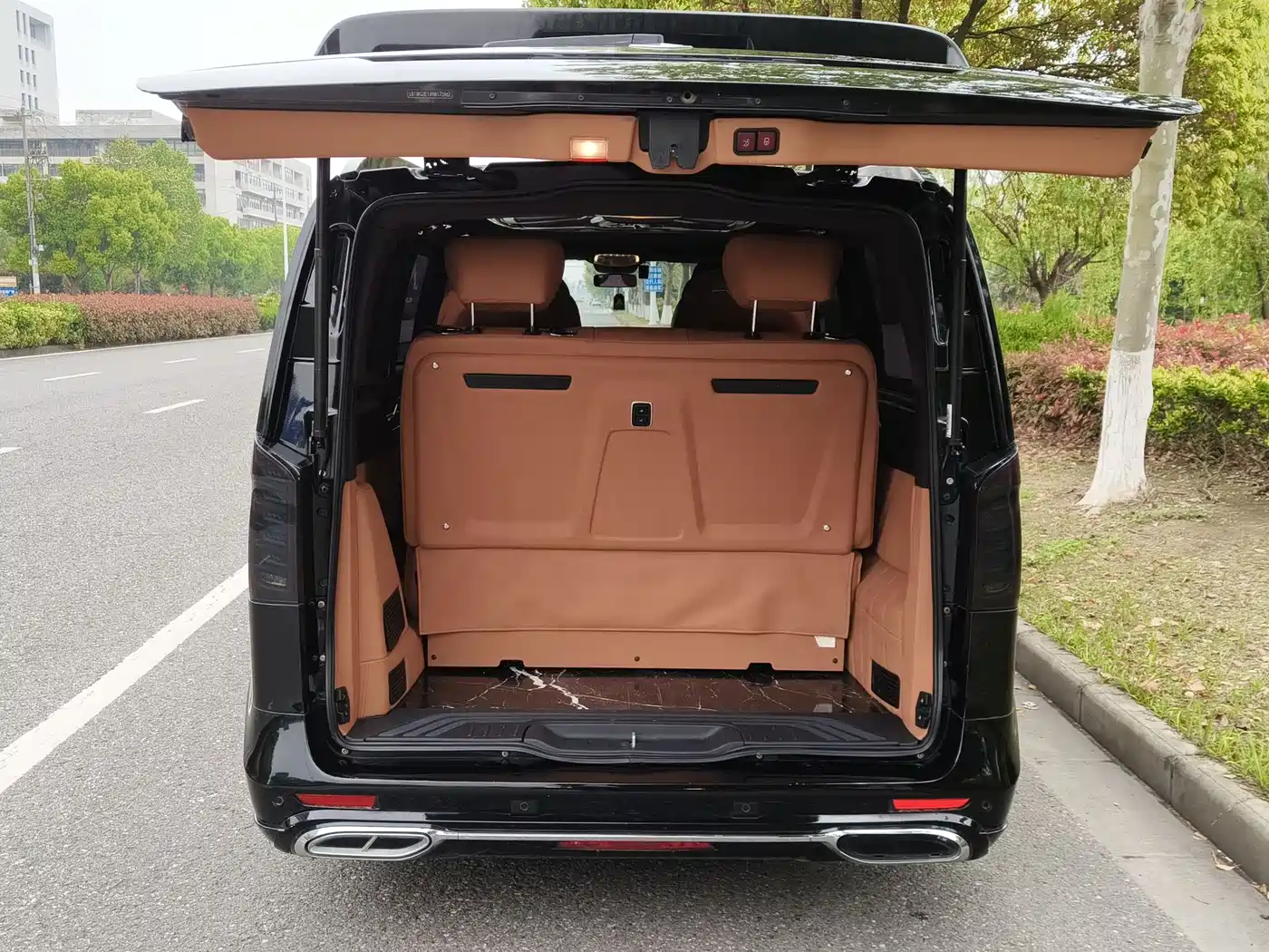 Mercedes-Benz Vito 2021 2.0T Business Edition 7-seater фото 12