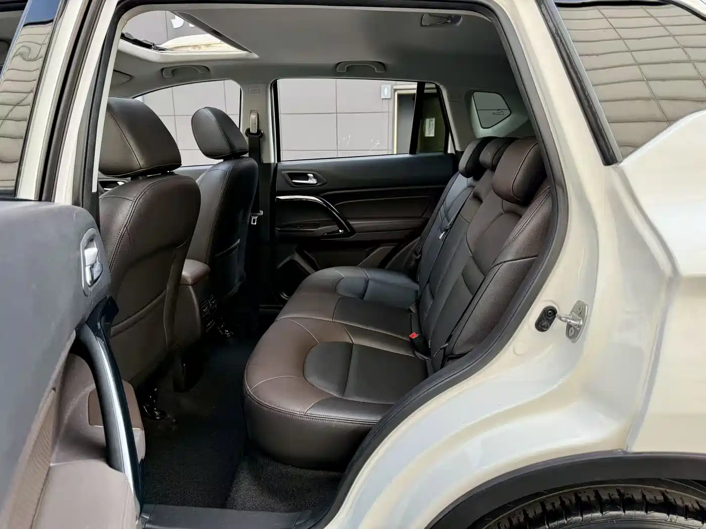 GAC Trumpchi Trumpchi GS4 2017 235T Automatic 2WD Luxury Smart Connected Edition фото 6