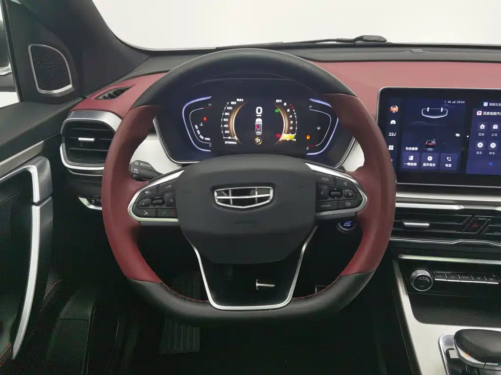 Фото 11 - Geely Coolray