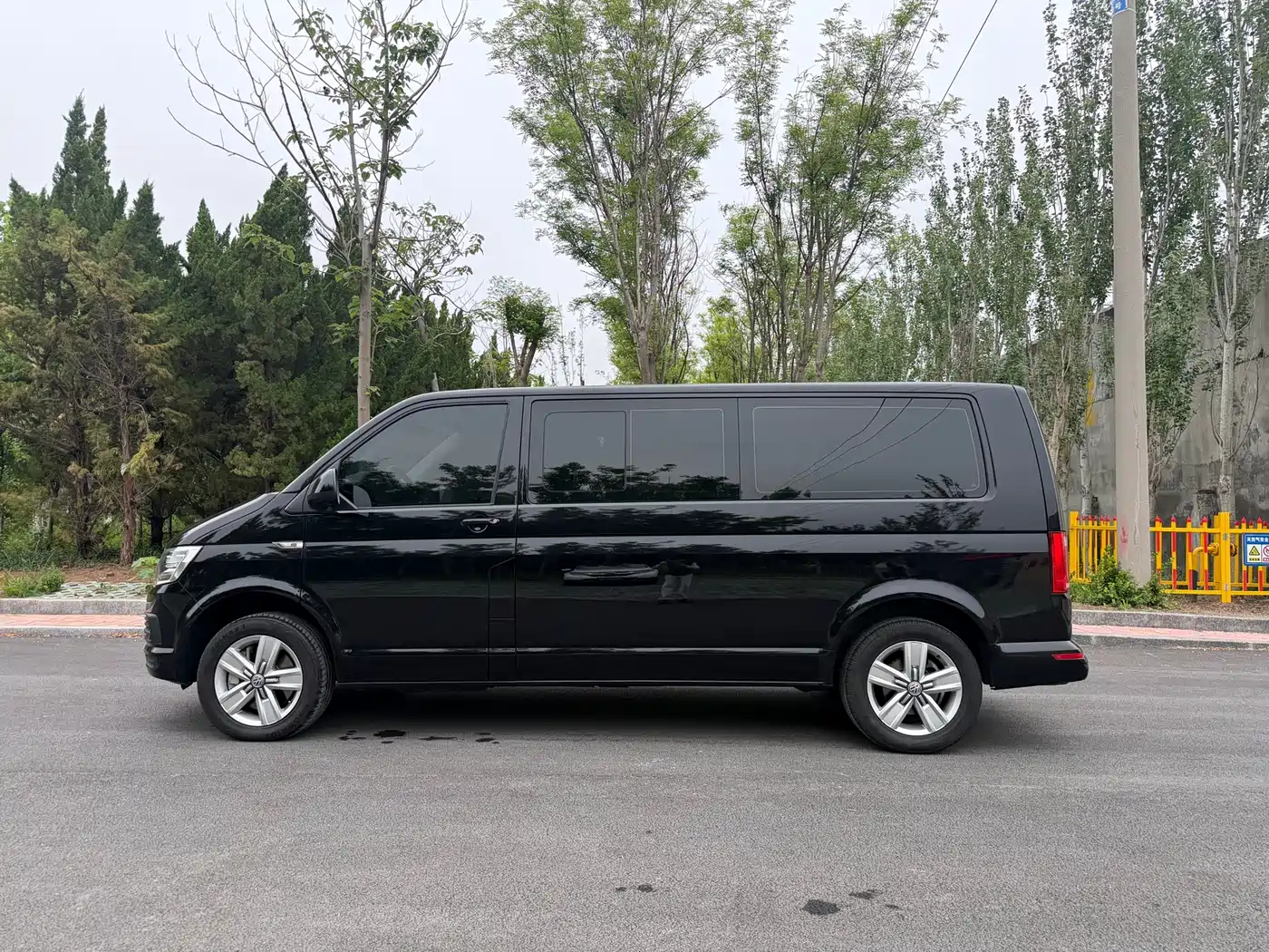 Volkswagen Caravelle 2019 2.0TSI 4WD Comfort 7-seater фото 4