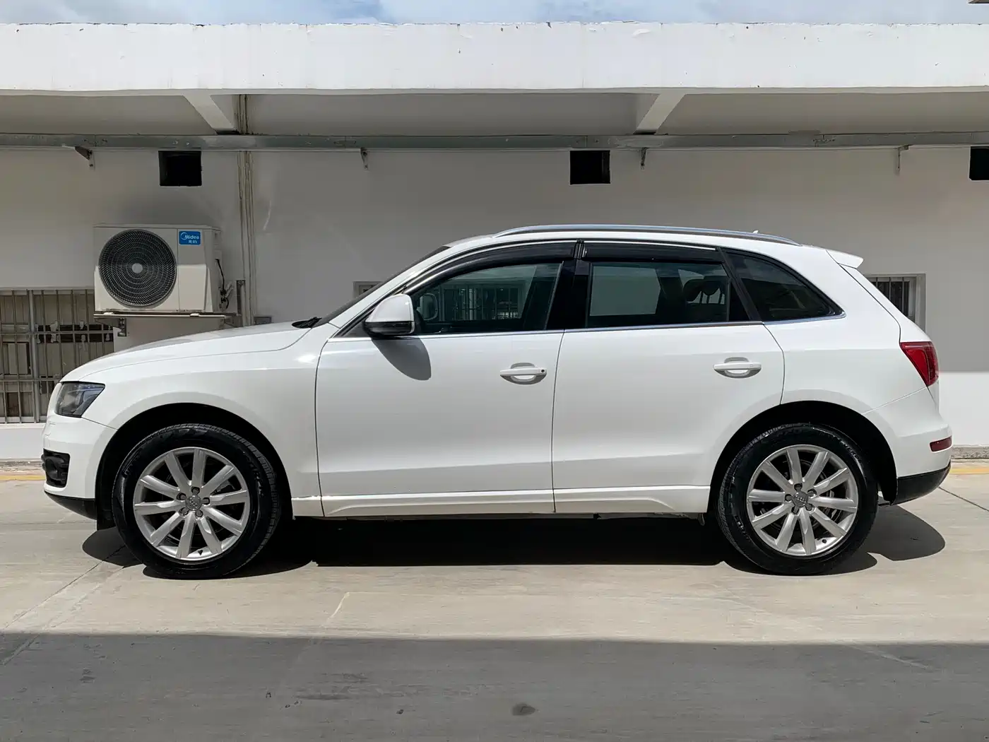 Audi Q5 2010 2010 2.0TFSI Luxury