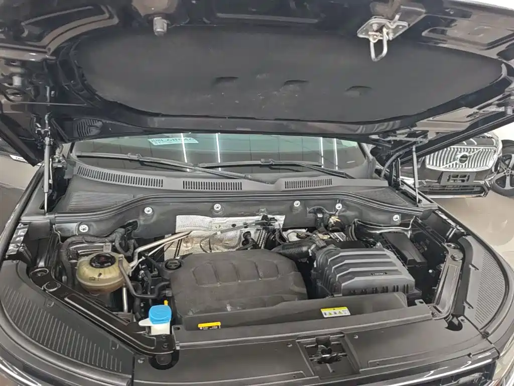 Volkswagen Talagon 2023 330TSI Luxury Touring Edition фото 20
