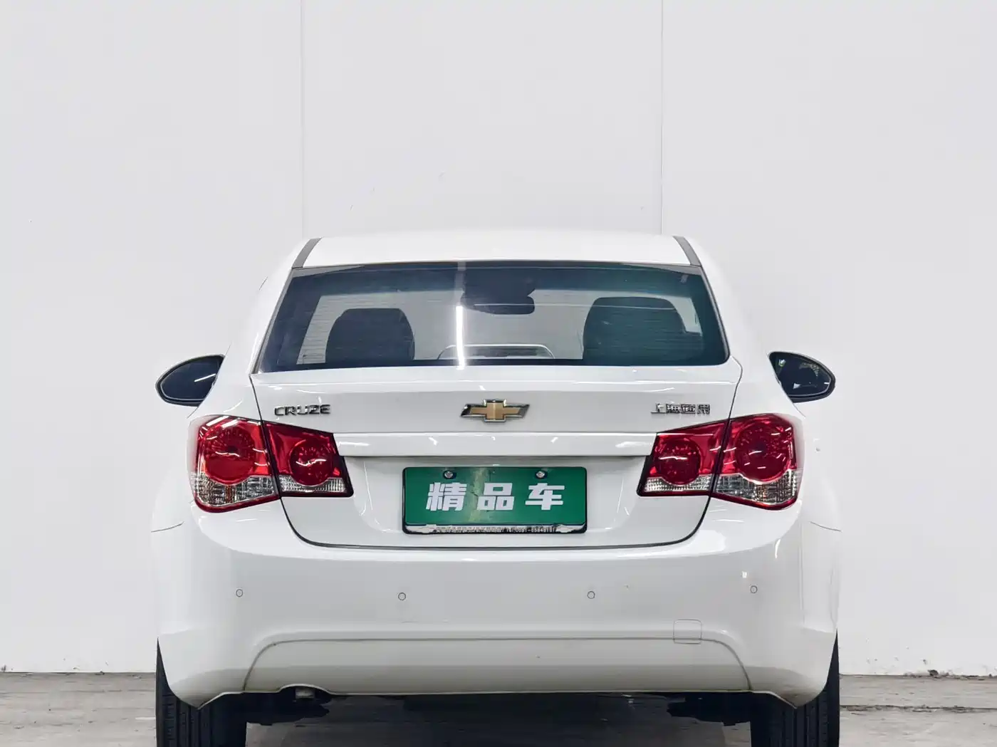 Photo 5 - Chevrolet Cruze