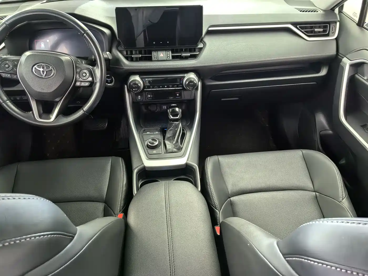 Toyota Wildlander 2023 Hybrid 2.5L E-CVT AWD Premium Edition фото 8