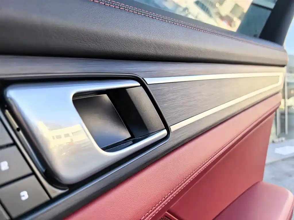 Porsche Panamera 2023 Facelift Panamera Executive Long Wheelbase Platinum Edition 2.9T фото 24
