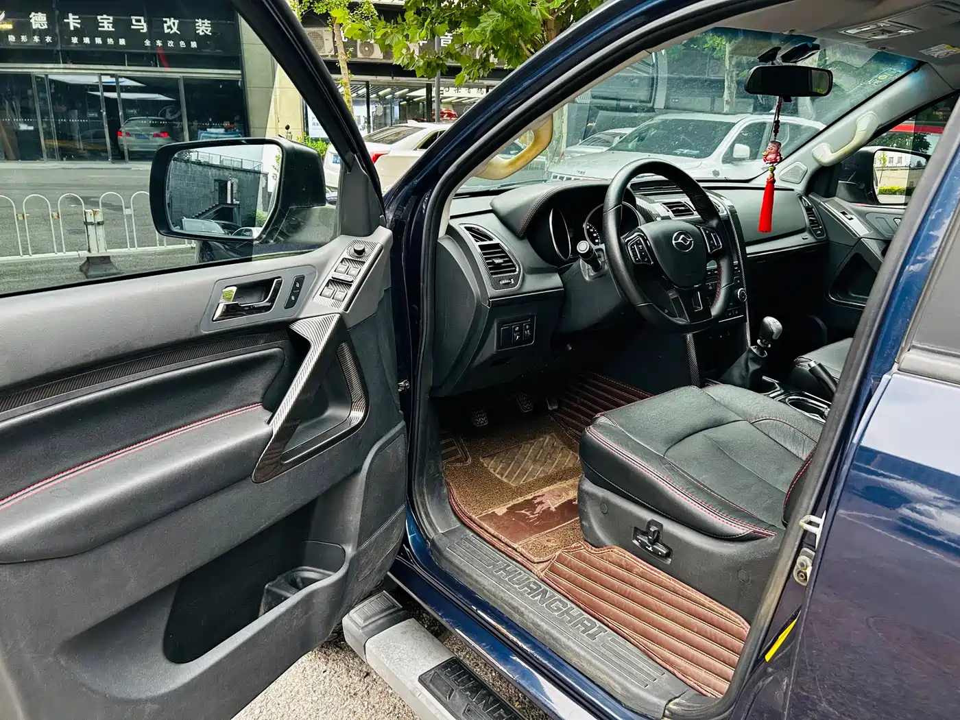 Huanghai N3 2019 2019 2.4T Manual 4WD Premium Edition China VI 4K22D4T