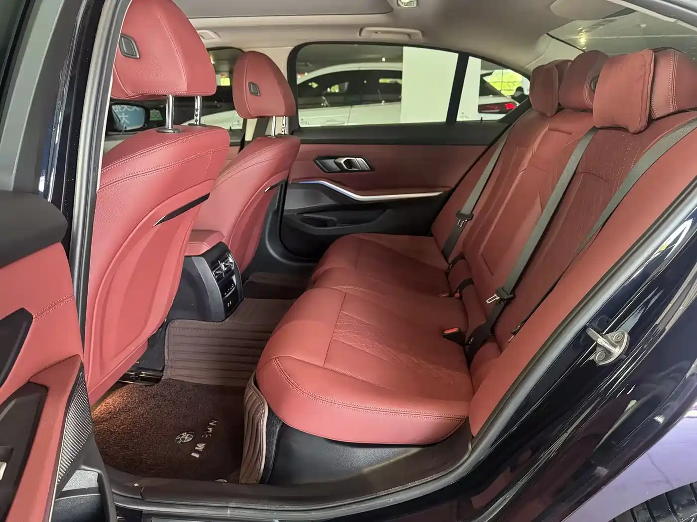 BMW i3 2022 eDrive 35 L фото 4